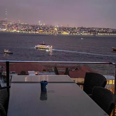 Bosphorus Menekshe Rezidances イスタンブール