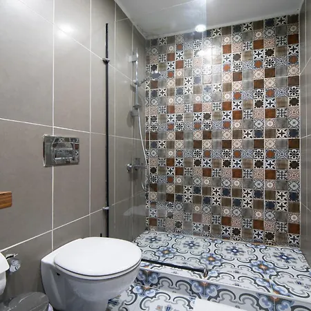 Bosphorus Menekshe Rezidances *