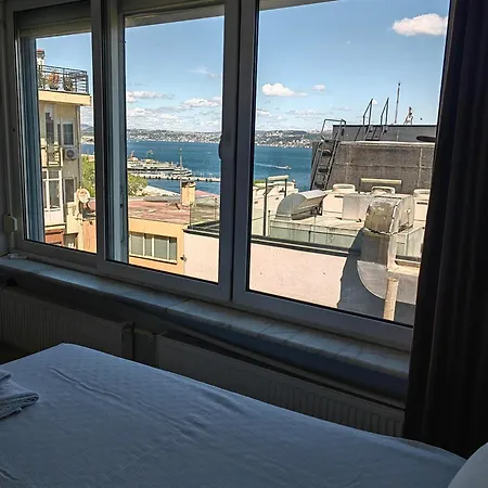 Bosphorus Menekshe Rezidances Apartment Istanbul