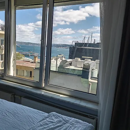 Bosphorus Menekshe Rezidances Apartment