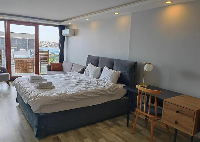 Bosphorus Menekshe Rezidances *