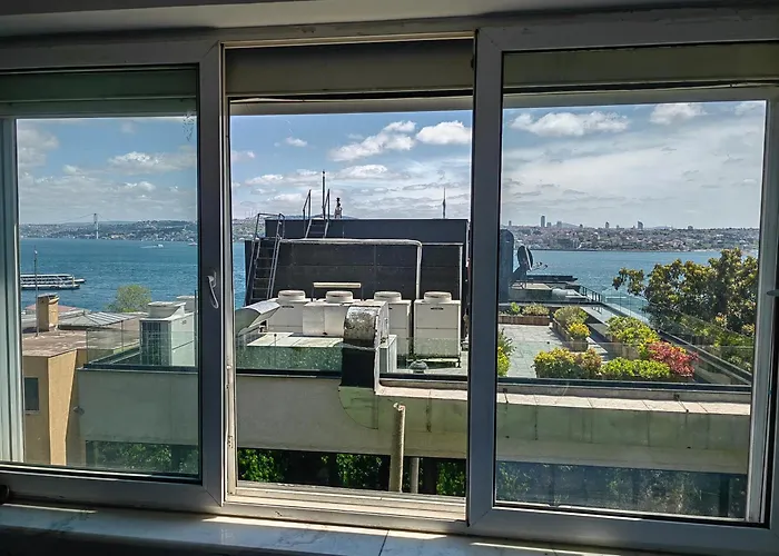 Bosphorus Menekshe Rezidances *