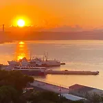 Bosphorus Menekshe Rezidances * Istanbul