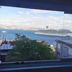 Bosphorus Menekshe Rezidances Apartment