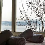 Bosphorus Menekshe Rezidances *