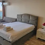 Bosphorus Menekshe Rezidances Apartment *