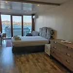 Bosphorus Menekshe Rezidances Istambul