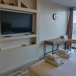 Bosphorus Menekshe Rezidances * Istanbul