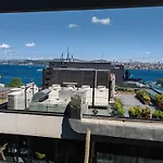 Bosphorus Menekshe Rezidances Apartment