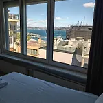 Bosphorus Menekshe Rezidances Apartment Istanbul