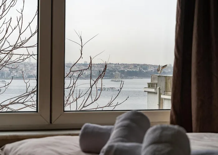 Bosphorus Menekshe Rezidances Istanboel